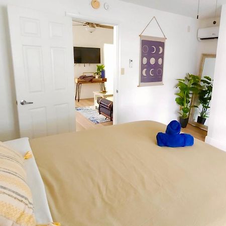 Intimate Casita Mia Minutes Away From Airport, Calle 8, Brickell, Coral Gables, The Beach And More! Miami Exterior photo