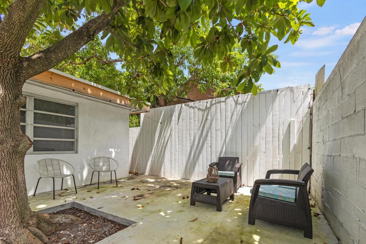 Intimate Casita Mia Minutes Away From Airport, Calle 8, Brickell, Coral Gables, The Beach And More! Miami Exterior photo